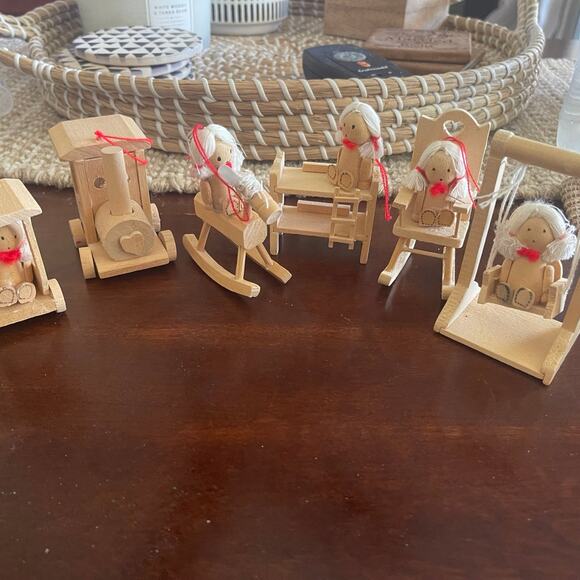 Vintage 70’s wood Christmas ornaments set of 6 - Picture 1 of 9